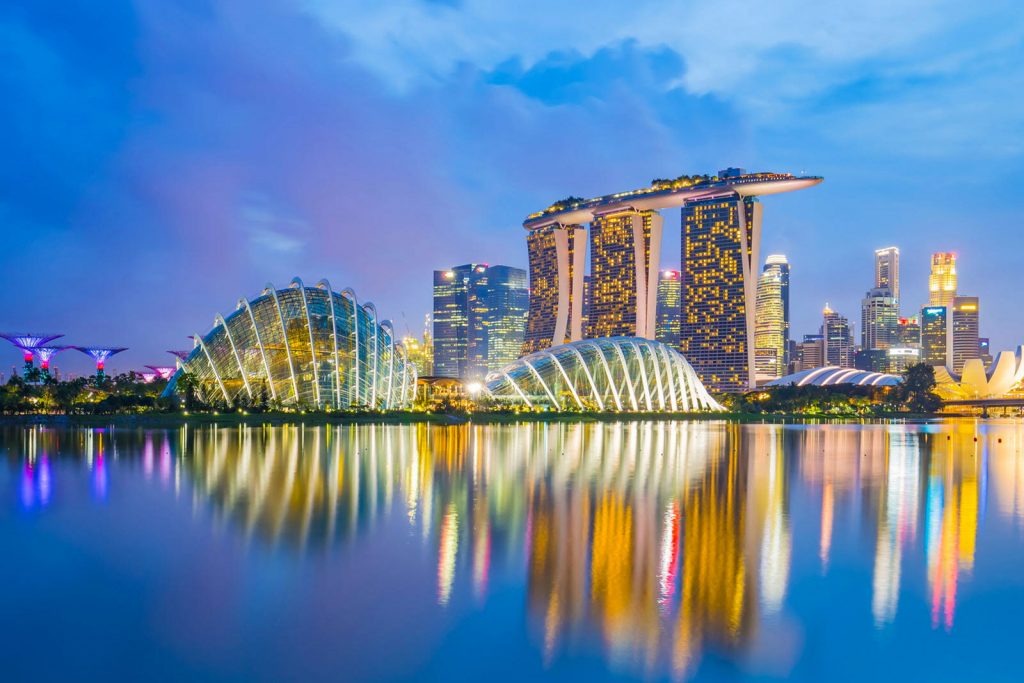 Нужен для загранпаспорт в Сингапур?